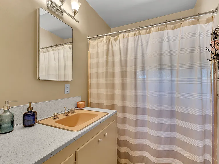 25465 Seneca Dr — Photo 23