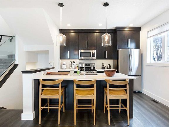 5th image of 2816 W 34th St SW #2