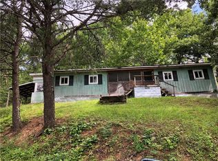 97 Hayes Farm Ln, Elkview, WV 25071