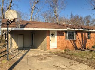 115 N Layne St, Farmington, AR 72730