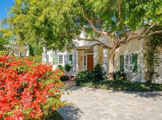 268 Robin Dr, Sarasota, FL 34236