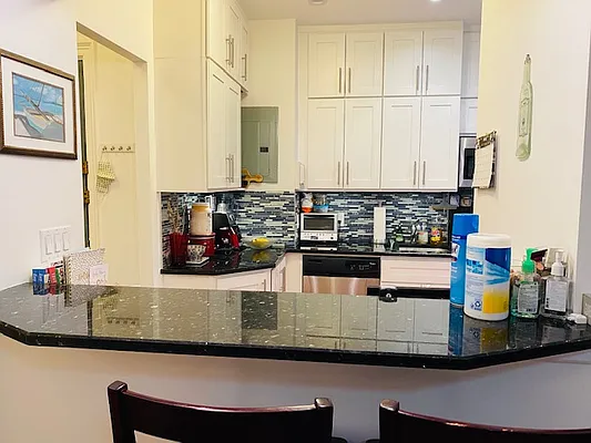 Rented by Bank Neary | media 50