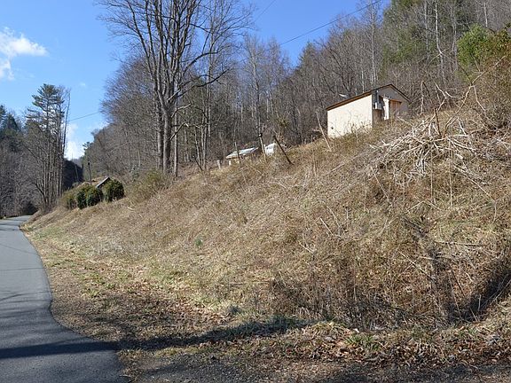 3rd image of 1617 Pot Rock Rd