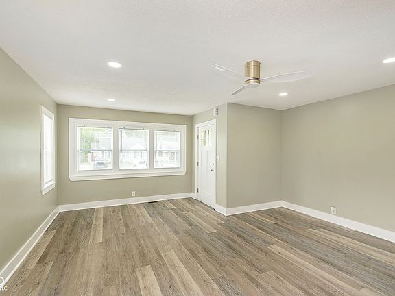 5th image of 3545 N Dequincy St