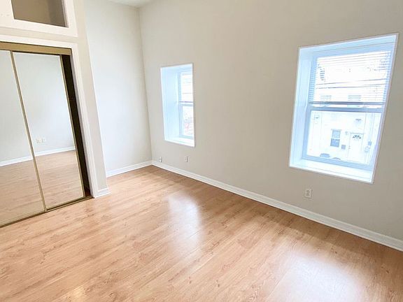 4th image of 1322 N 17th St Unit 2A