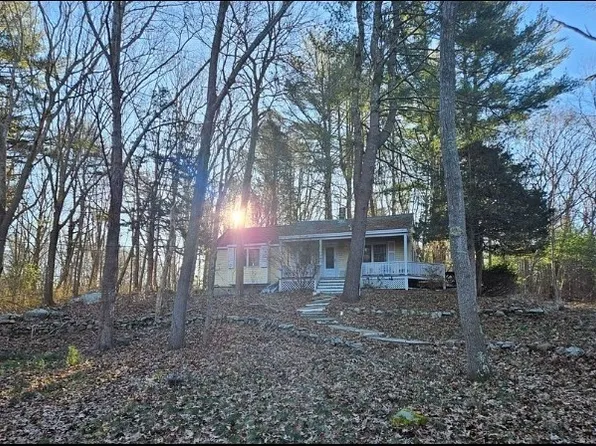 11 Bray St, Gloucester, MA 01930