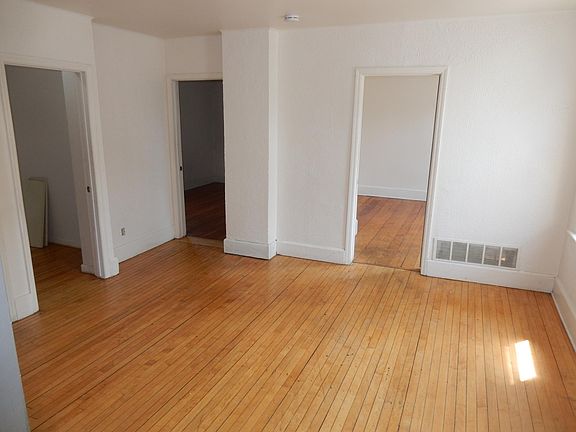 5th image of 1840 N Arlington Pl #D