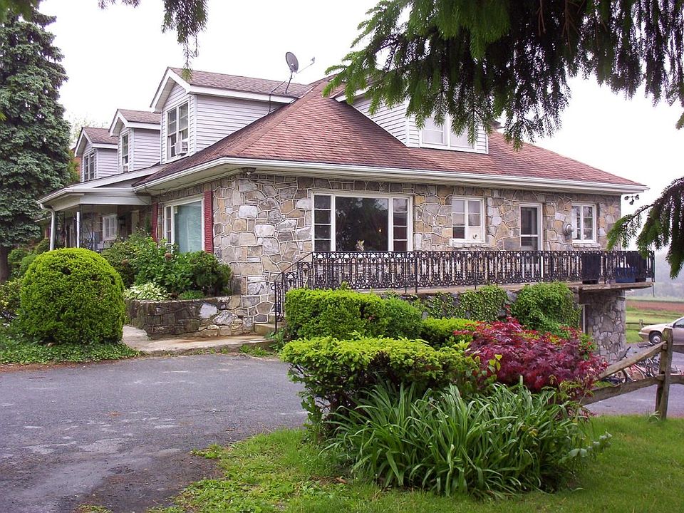 outside view of the apt building