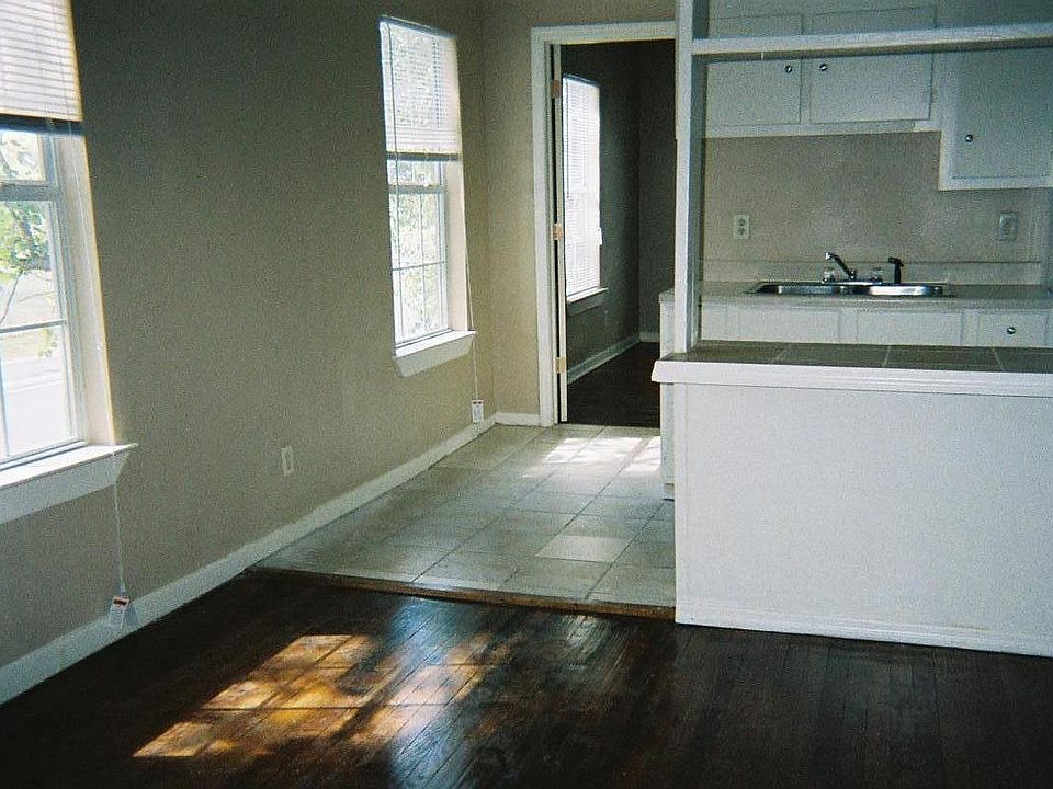 1st image of 451 Eleanor Ave