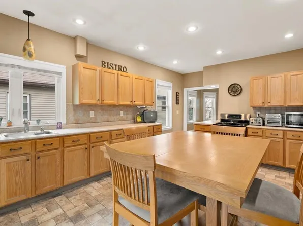 14 Bowdoin St, Medford, MA 02155