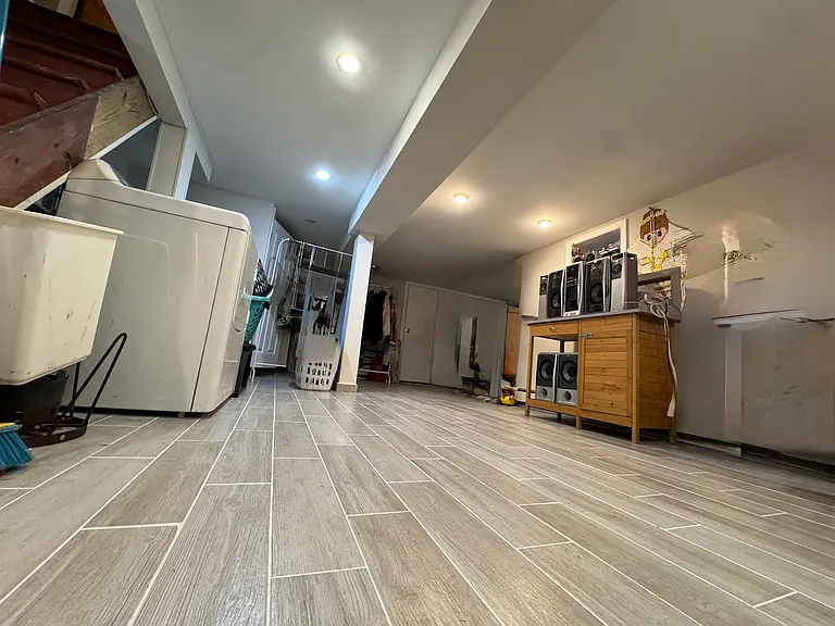 8906 Tonnelle Ave — Photo 3