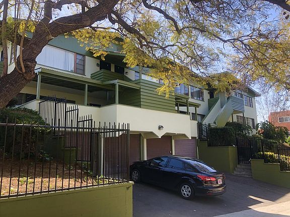 4th image of 2706 Edgehill Dr APT 6