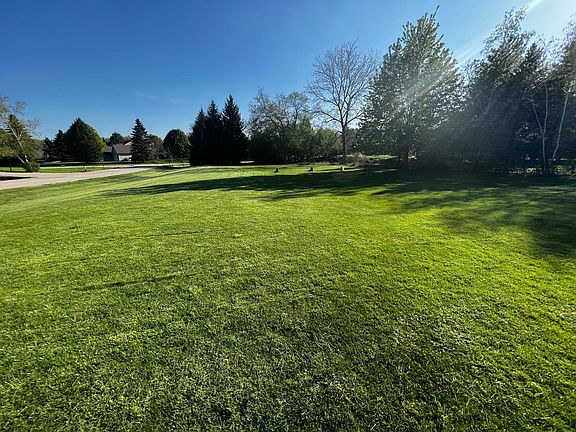4th image of W381N6347 Florence Ln