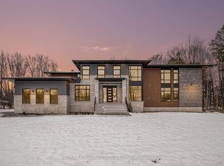 132 Robert Taite Dr, Ottawa, ON K4C0B1