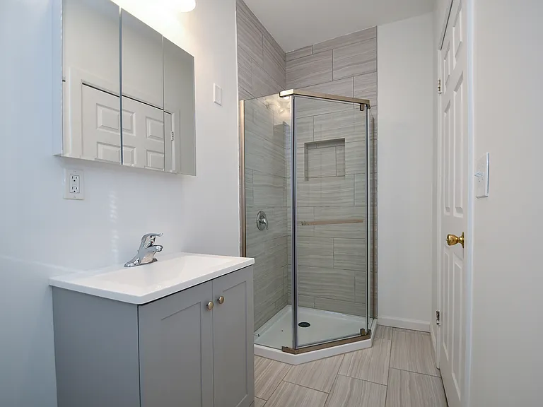 1176 Woodland Ave #1A — Photo 7