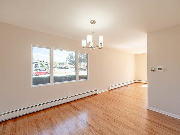3rd image of 2858 Kensington Ave