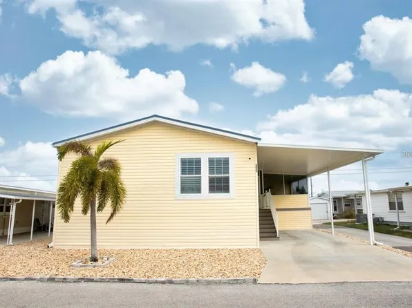 2840 Trinidad Way, Palmetto, FL 34221