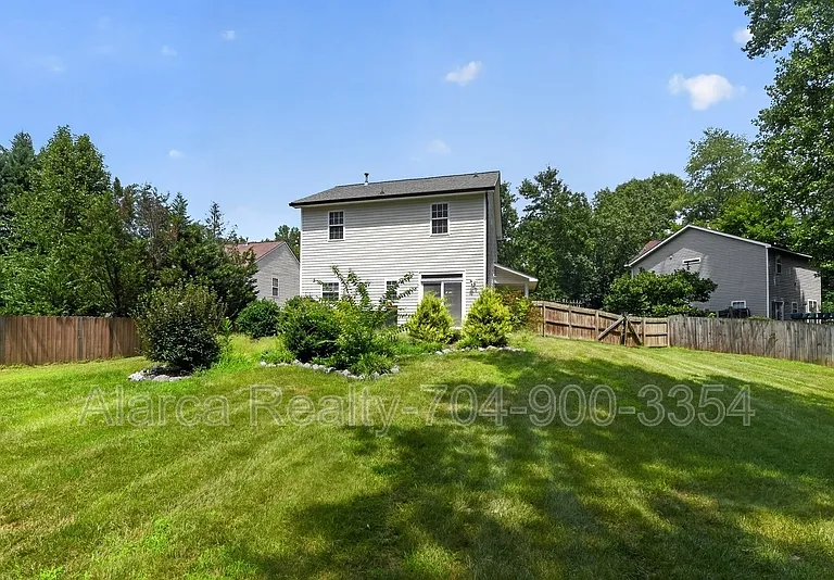 290 Sweet Martha Dr — Photo 18