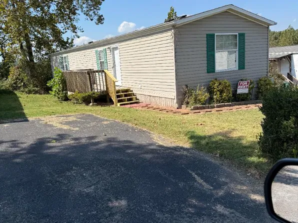 3270 Volunteer Village Way, Knoxville, TN 37931