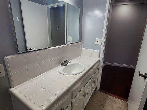 5th image of 16331 Shamhart Dr