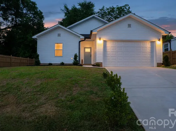 221 Ann St NW, Concord, NC 28025
