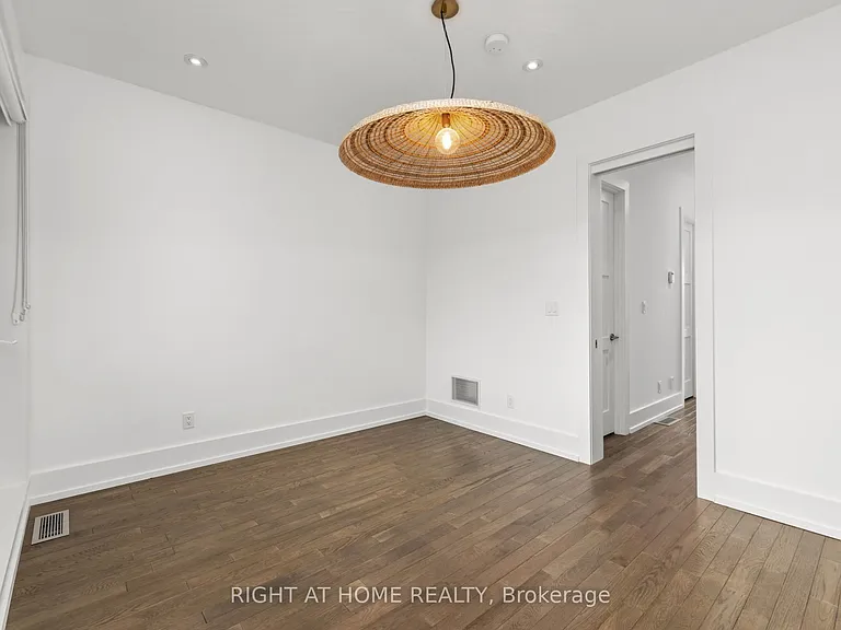 66 Havelock St #11 — Photo 21
