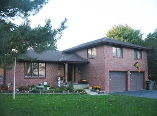 6701 N 98th St, Lincoln, NE 68507