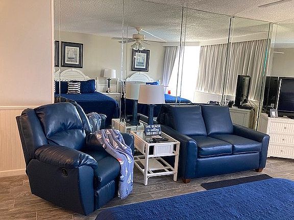 Love seat and recliner