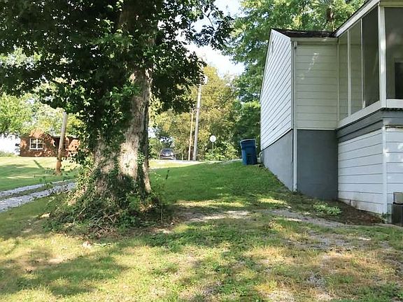2nd image of 201 Williford Rd