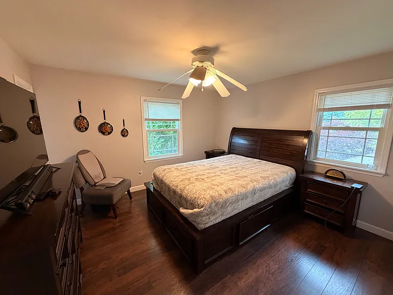 580 Adaway Ave SE — Photo 9