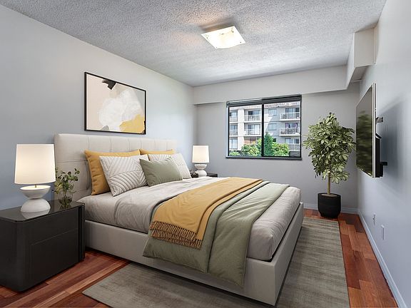 5th image of 275 W 2nd St #209