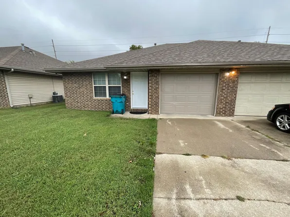 1005 W Edgewood St, Springfield, MO 65807