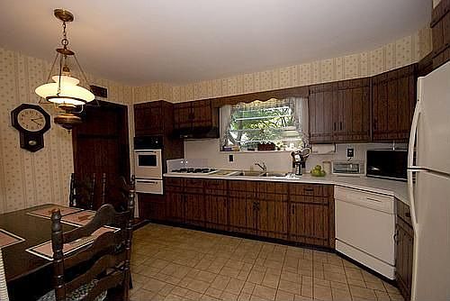 5th image of 26 Spruce Ave