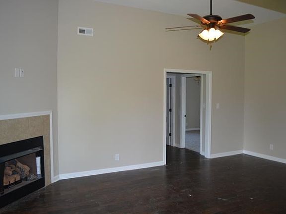 4th image of 2858 Kettle Ct