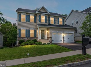3014 Lynwood Ct, Pennsburg, PA 18073