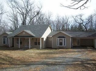 435 Acorn Aly, Columbus, NC 28722