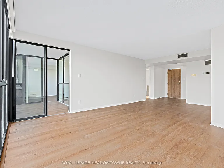 1230 Marlborough Ct #506 — Photo 11