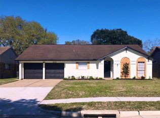 15731 Blackhawk Blvd, Friendswood, TX 77546