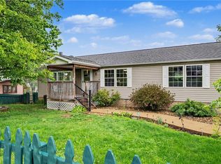 112 Pine St, Rillton, PA 15678