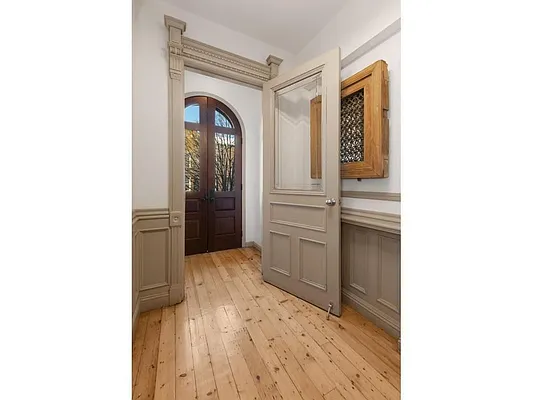 Rented by MNS | media 20