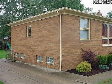 5th image of 10790 Ronald Dr