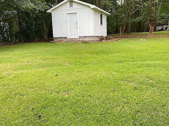 Backyard storage building 