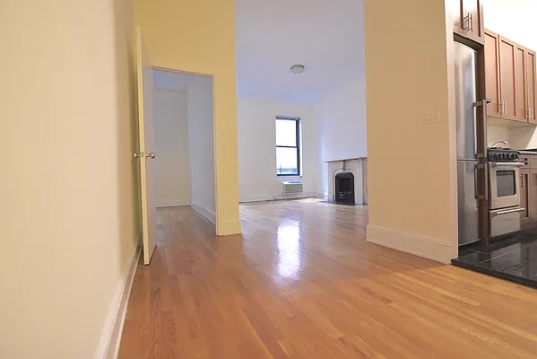 Rented by Nolita Group | media 10