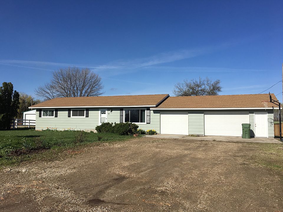 3 car garage