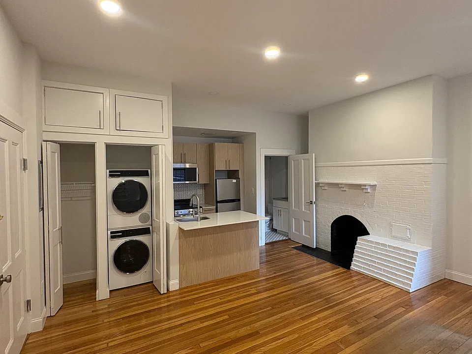 3 Joy St #2