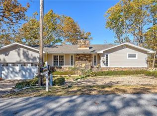 28 Acapulco Dr, Rogers, AR 72756