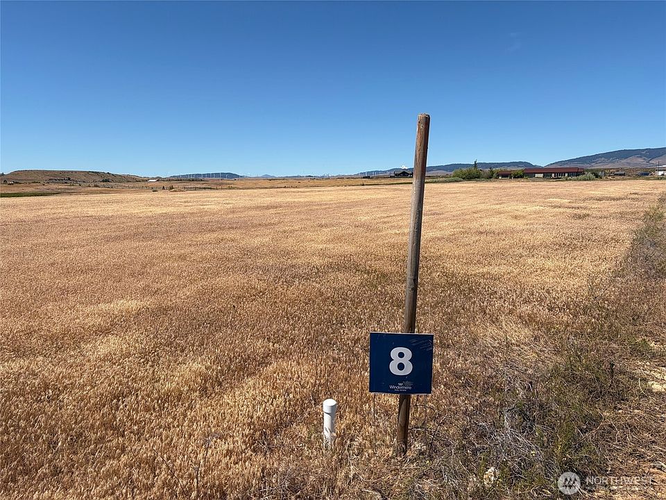 1st image of 8 Green Canyon Lane