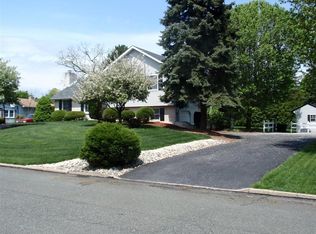 3839 Wedgewood Rd, Allentown, PA 18104