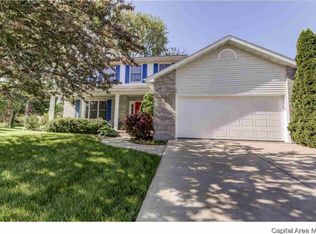 1813 Tremont Dr, Springfield, IL 62711