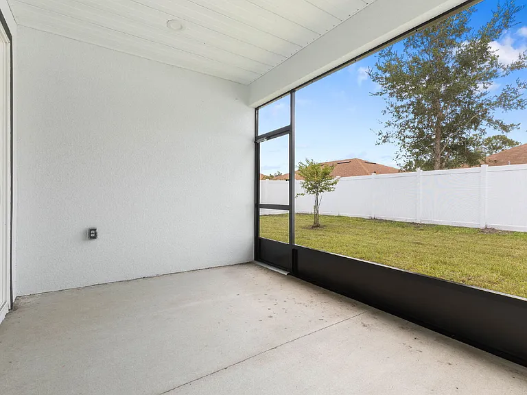 18 Wood Amber Ln #B — Photo 36